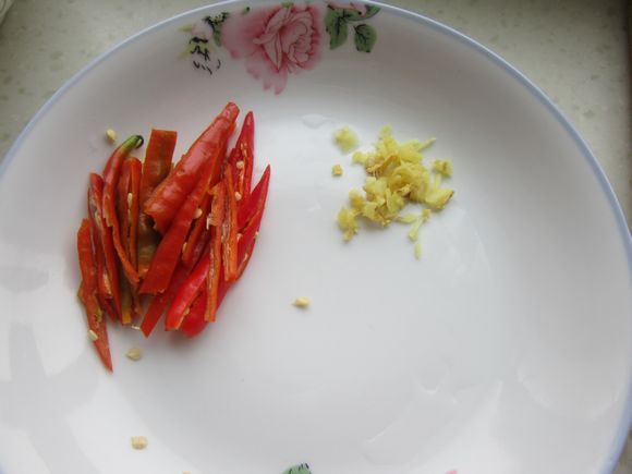 金針菇黑木耳炒肉絲的做法-咸鮮味炒菜譜