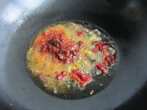 香辣魷魚須的做法-香辣味炒菜譜