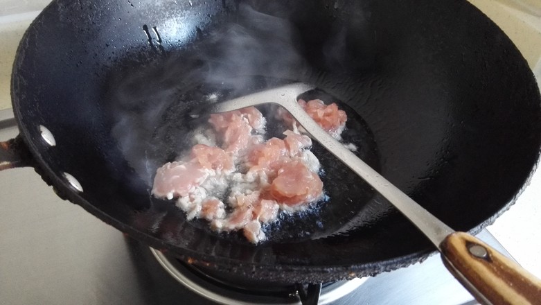 萵筍炒肉絲的做法-咸鮮味炒菜譜-易網(wǎng)健康養(yǎng)生網(wǎng) 萵筍炒肉絲的做法-咸鮮味炒菜譜