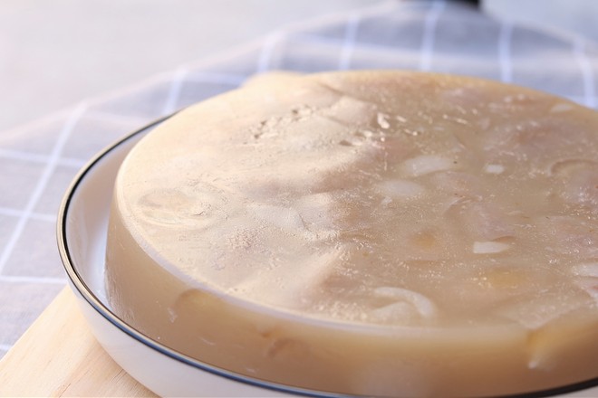 自制豬皮凍的做法-家常味砂鍋菜譜