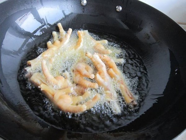 鹵水雞爪的做法-家常味鹵菜譜