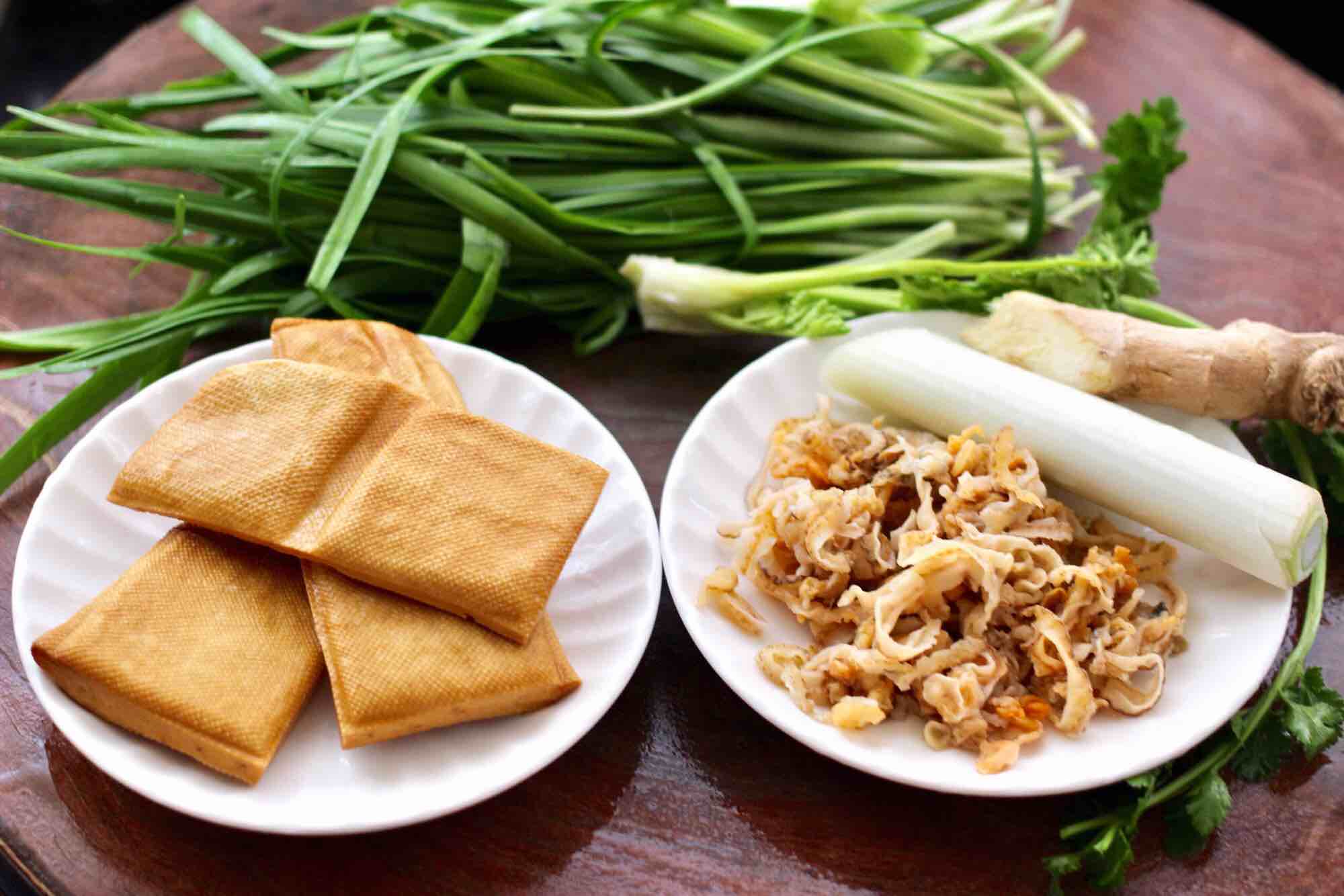 扇貝香干翠玉餃子的做法-咸鮮味煮菜譜-易網(wǎng)<a href=http://www.gyfww.com/ target=_blank class=infotextkey>健康養(yǎng)生</a>網(wǎng) 扇貝香干翠玉餃子的做法-咸鮮味煮菜譜