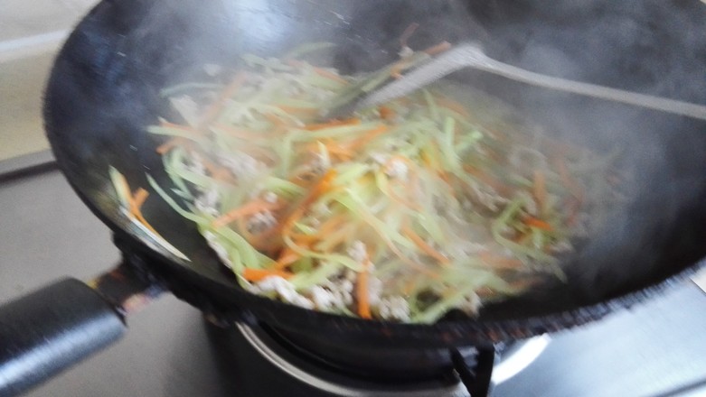 萵筍炒肉絲的做法-咸鮮味炒菜譜-易網(wǎng)健康養(yǎng)生網(wǎng) 萵筍炒肉絲的做法-咸鮮味炒菜譜