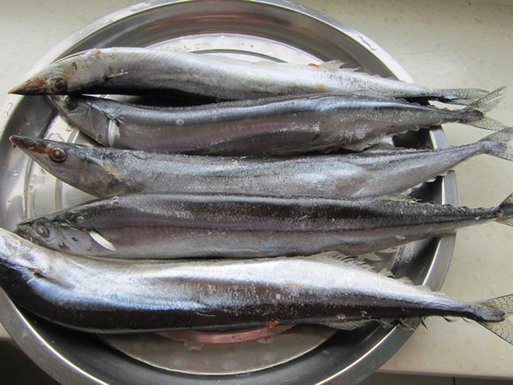 孜然烤秋刀魚的做法-家常味烤菜譜