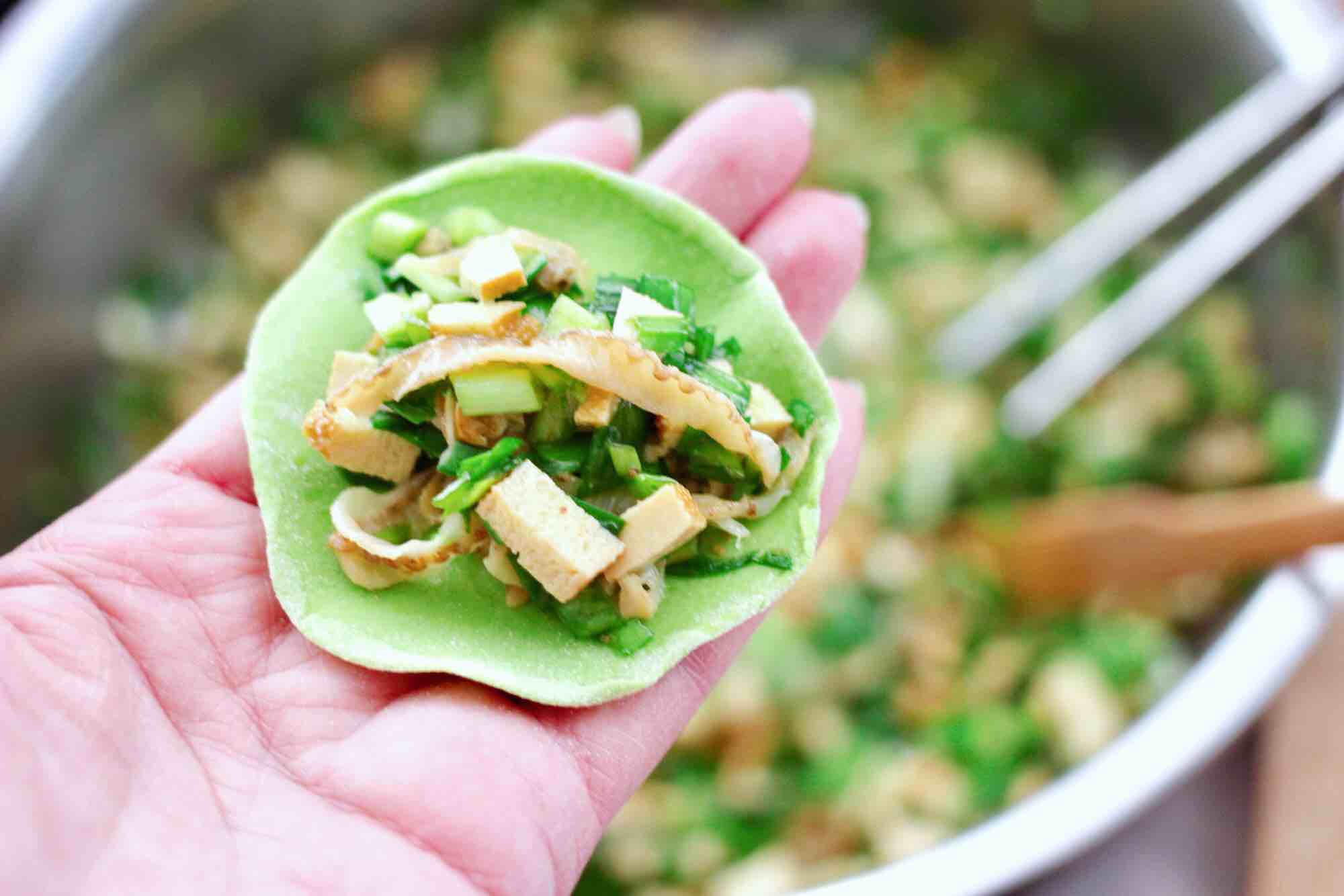 扇貝香干翠玉餃子的做法-咸鮮味煮菜譜-易網(wǎng)健康養(yǎng)生網(wǎng) 扇貝香干翠玉餃子的做法-咸鮮味煮菜譜