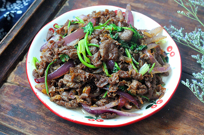 炙烤牛肉的做法-家常味炒菜譜