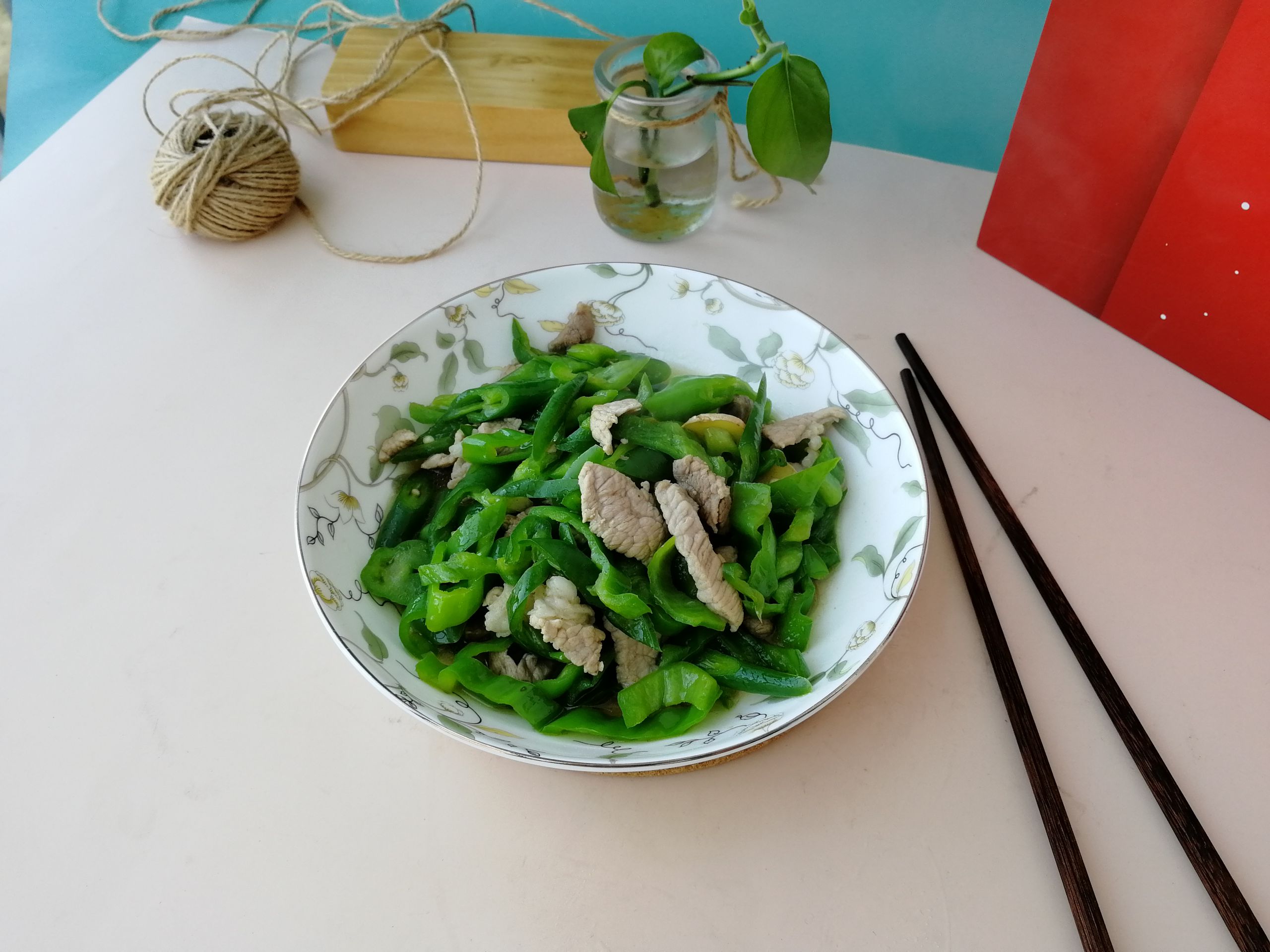 青椒炒肉絲的做法-咸鮮味炒菜譜