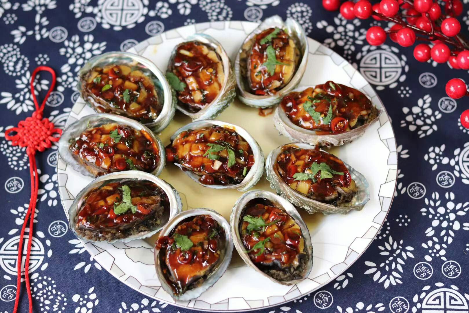 澆汁鮑魚的做法-咸鮮味蒸菜譜