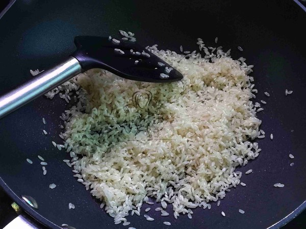 臘肉土豆燜飯的做法-家常味燜菜譜