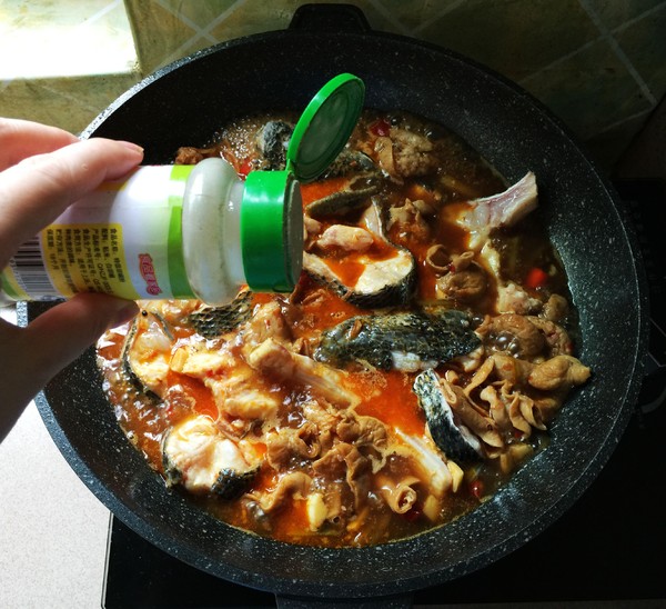 肥腸煮黑魚的做法-香辣味煮菜譜