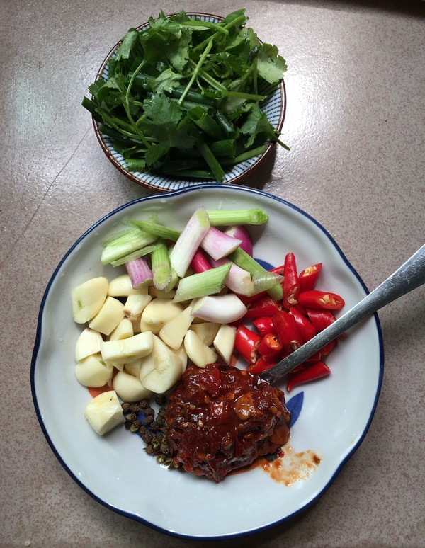 肥腸煮黑魚的做法-香辣味煮菜譜