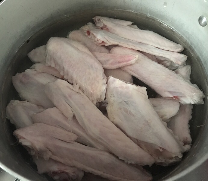 鵪鶉蛋鹵鴨四件的做法-咸鮮味鹵菜譜