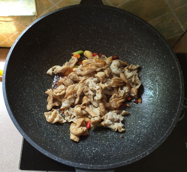 肥腸煮黑魚的做法-香辣味煮菜譜