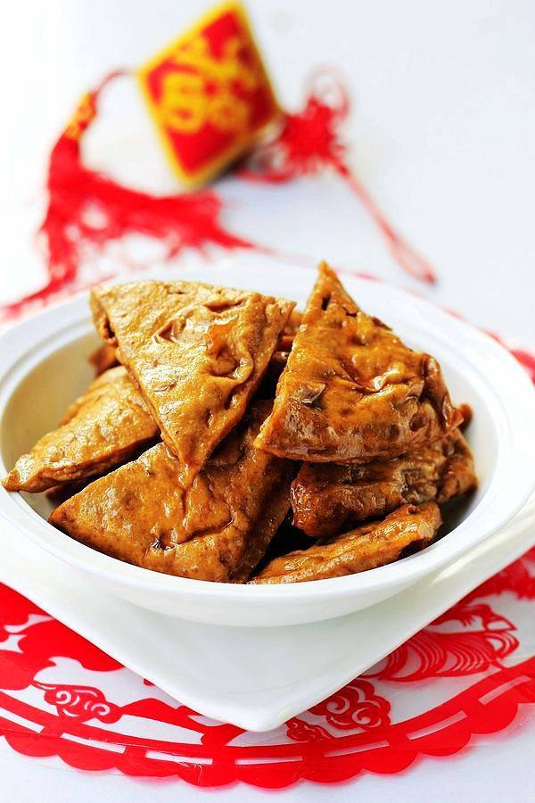 鹵豆腐干的做法-家常味鹵菜譜-易網健康養生網 鹵豆腐干的做法-家常味鹵菜譜