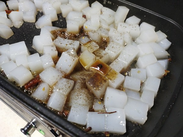 麻辣炒涼粉的做法-麻辣味炒菜譜