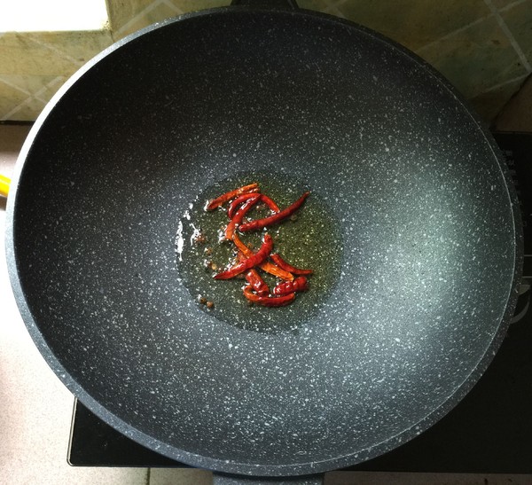 肥腸煮黑魚的做法-香辣味煮菜譜