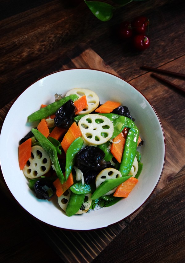 荷塘小炒的做法-家常味炒菜譜