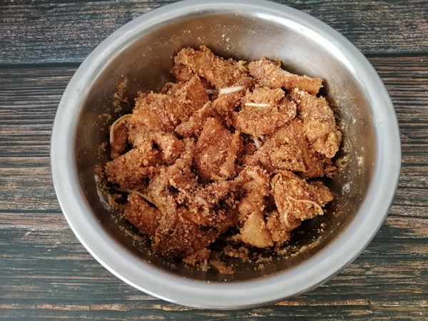 南瓜粉蒸肉的做法-家常味蒸菜譜