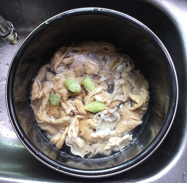 肥腸煮黑魚的做法-香辣味煮菜譜