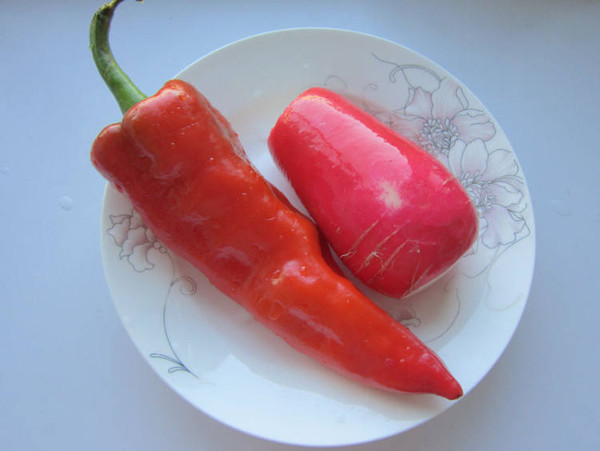 香菜拌紅蘿卜的做法-家常味拌菜譜