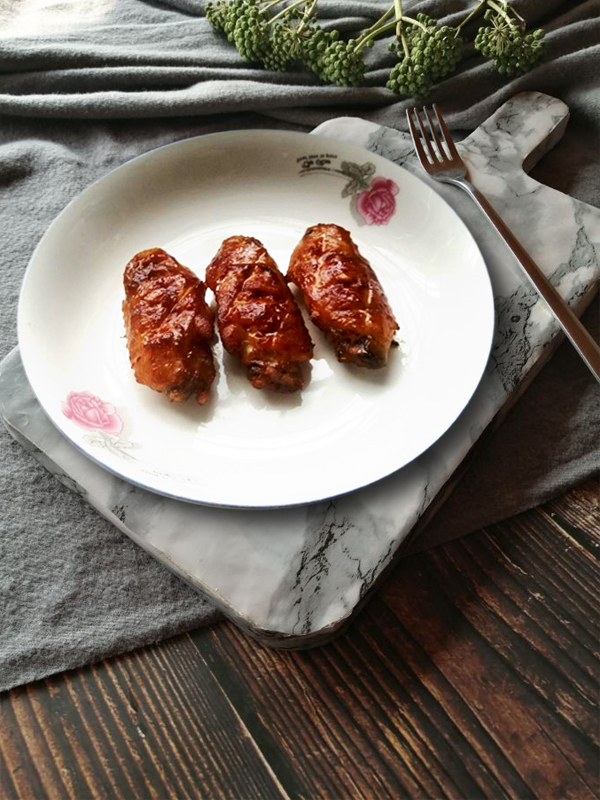 叉燒醬烤雞翅的做法-咸鮮味烘焙菜譜-易網健康養生網 叉燒醬烤雞翅的做法-咸鮮味烘焙菜譜