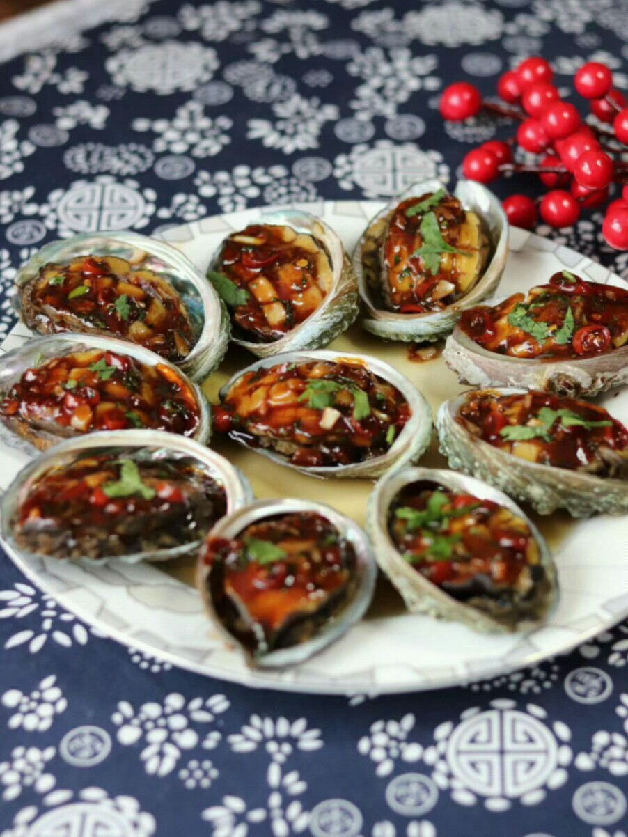 澆汁鮑魚的做法-咸鮮味蒸菜譜