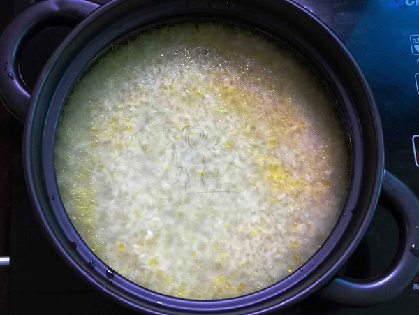 臘肉土豆燜飯的做法-家常味燜菜譜