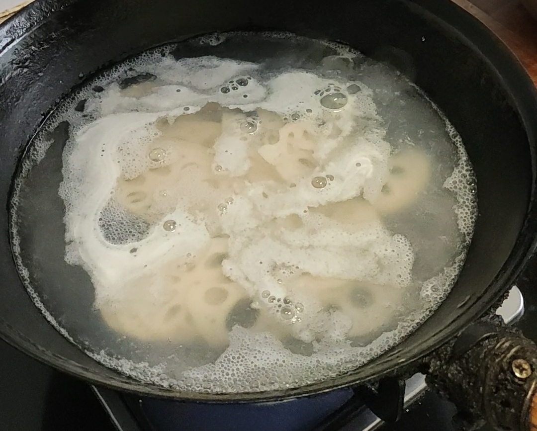 熗拌蓮藕的做法-酸辣味拌菜譜