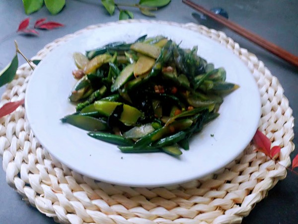 爆炒紅菜苔的做法-咸鮮味炒菜譜