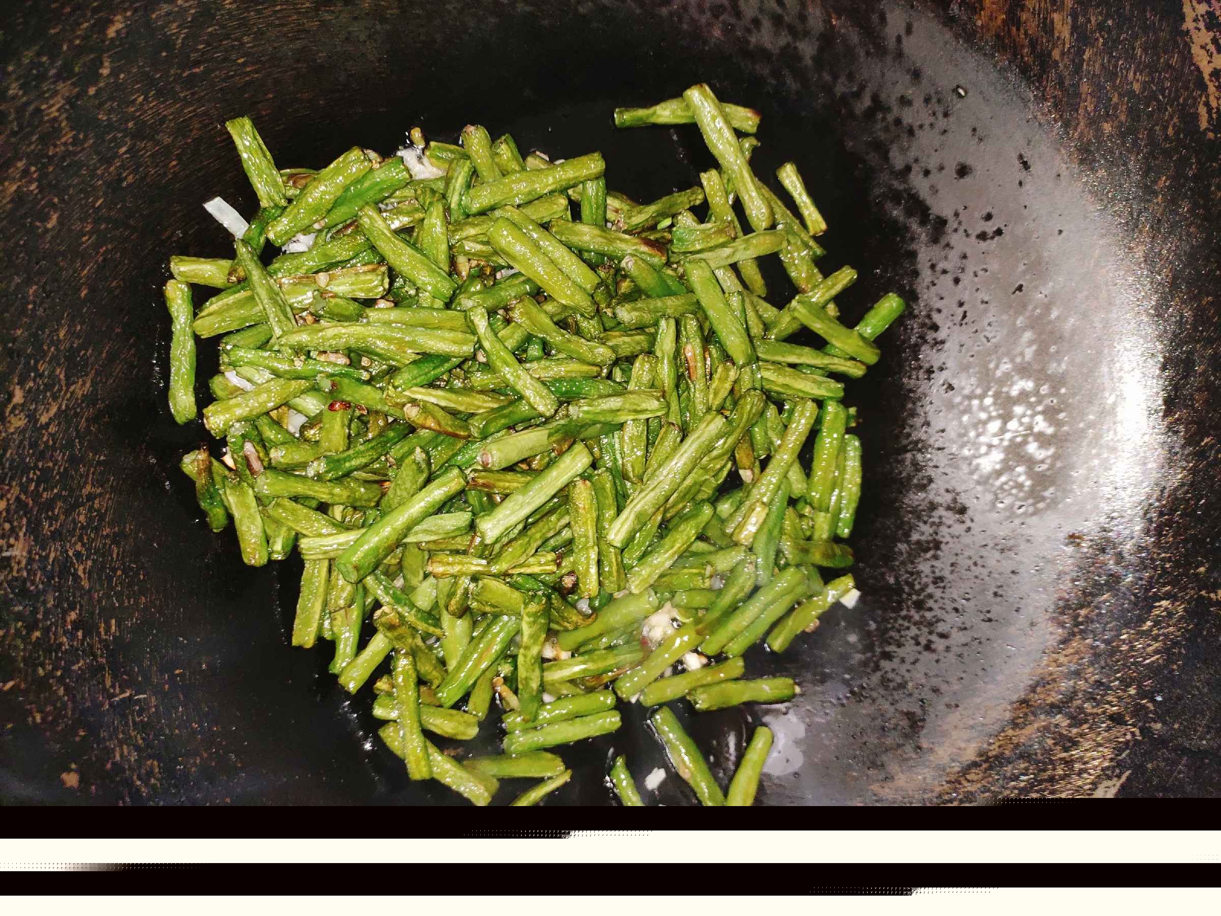 蒜香豇豆的做法-蒜香味燒菜譜-易網健康養生網 蒜香豇豆的做法-蒜香味燒菜譜