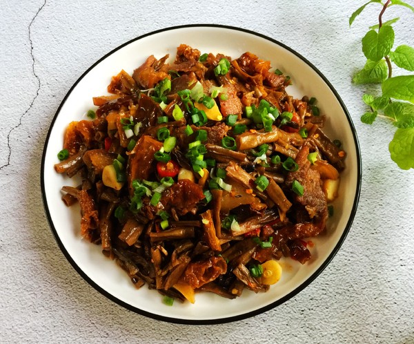 干豆角炒臘肉的做法-咸鮮味燉菜譜