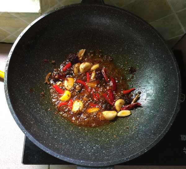 麻辣小龍蝦的做法-香辣味炒菜譜