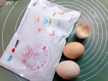 蝦仁蒸蛋羹的做法-咸鮮味蒸菜譜-易網<a href=http://www.gyfww.com/ target=_blank class=infotextkey>健康養生</a>網 蝦仁蒸蛋羹的做法-咸鮮味蒸菜譜