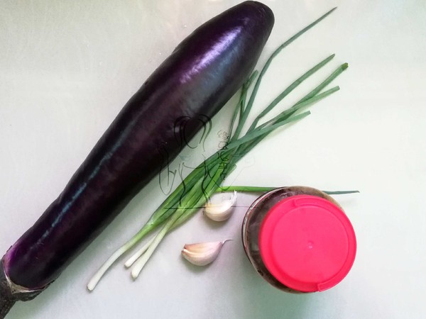 醬燜茄子的做法-家常味燜菜譜