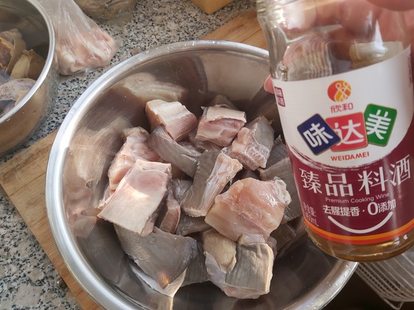 香酥老板魚的做法-家常味炸菜譜