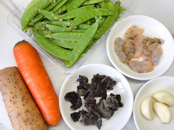 蝦仁炒三色的做法-咸鮮味炒菜譜