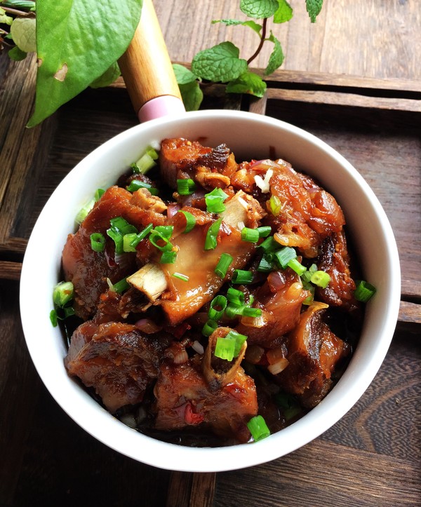 香辣臘排骨的做法-香辣味炒菜譜