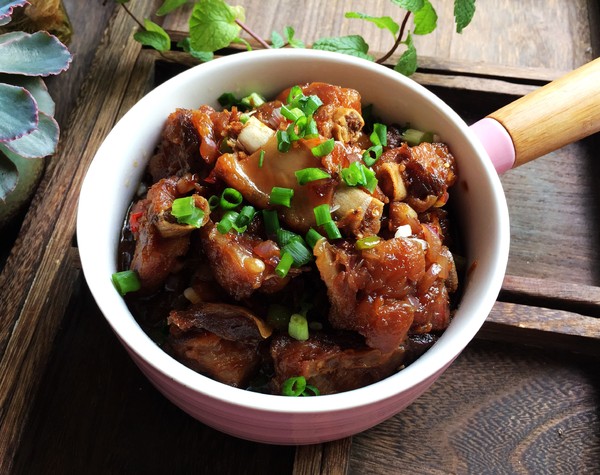 香辣臘排骨的做法-香辣味炒菜譜