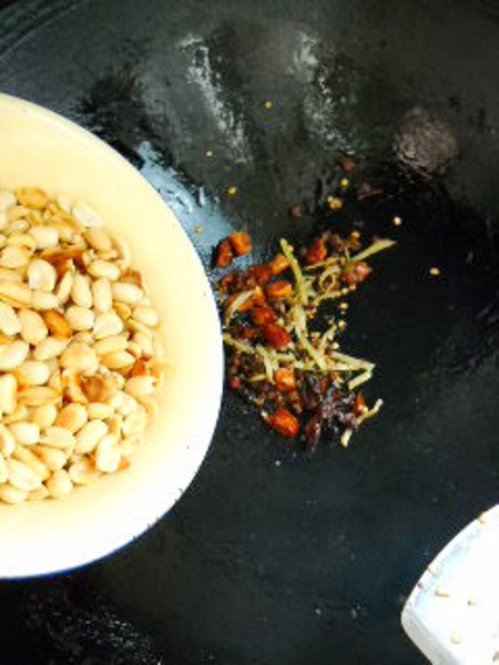 多味香酥花生仁的做法-其它口味炒菜譜