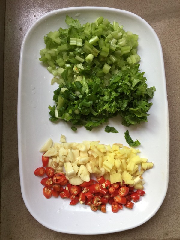 香辣小魚仔的做法-咸鮮味燒菜譜