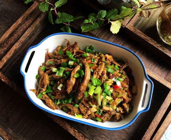 香辣小魚仔的做法-咸鮮味燒菜譜
