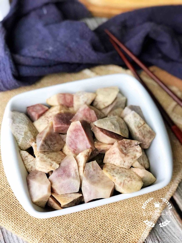 香蒸芋頭的做法-家常味蒸菜譜-易網(wǎng)健康養(yǎng)生網(wǎng) 香蒸芋頭的做法-家常味蒸菜譜