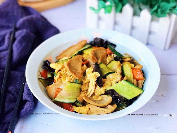 時(shí)蔬木須香腸的做法-家常味炒菜譜