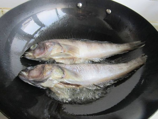 五道黑燜花卷的做法-家常味燜菜譜