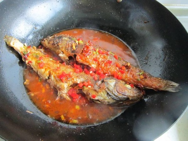 五道黑燜花卷的做法-家常味燜菜譜