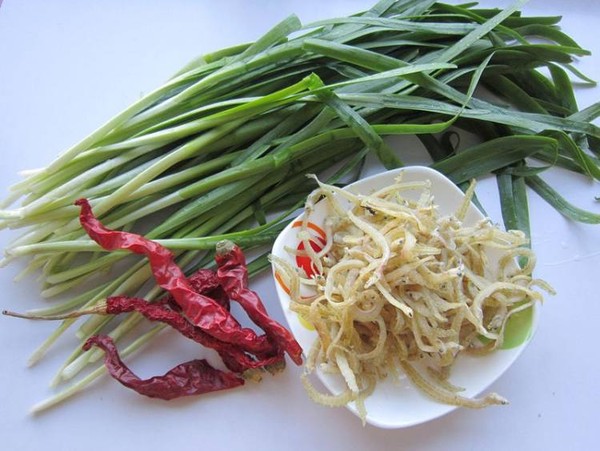 韭菜炒銀魚的做法-家常味炒菜譜