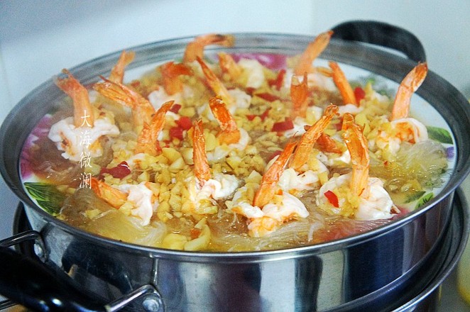 蒜蓉粉絲蒸大蝦的做法-咸鮮味蒸菜譜
