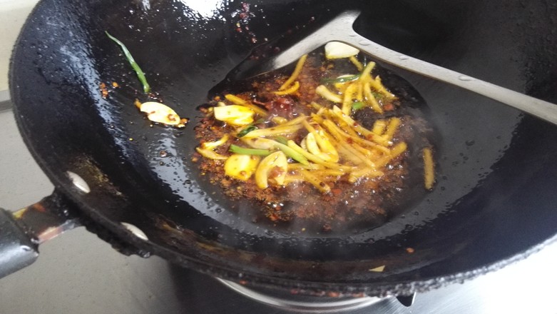 水煮牛肉的做法-咸鮮味煮菜譜-易網健康養生網 水煮牛肉的做法-咸鮮味煮菜譜