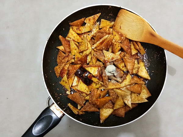 香辣豆腐干的做法-麻辣味其它工藝菜譜