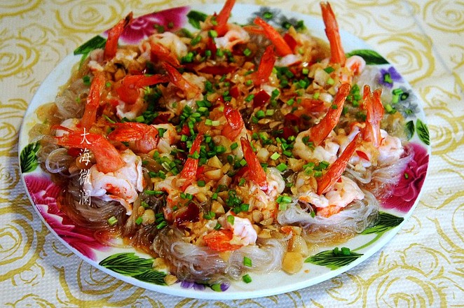 蒜蓉粉絲蒸大蝦的做法-咸鮮味蒸菜譜